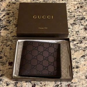 authentic men’s Gucci wallet